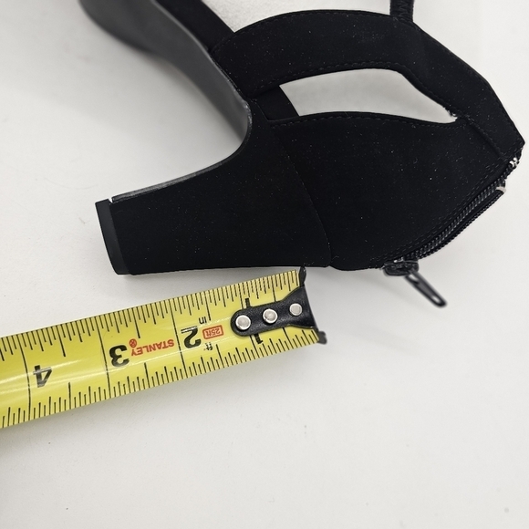 Easy Street Black Lamy Embellished Heeled Sandals Size 9 - Picture 8 of 9